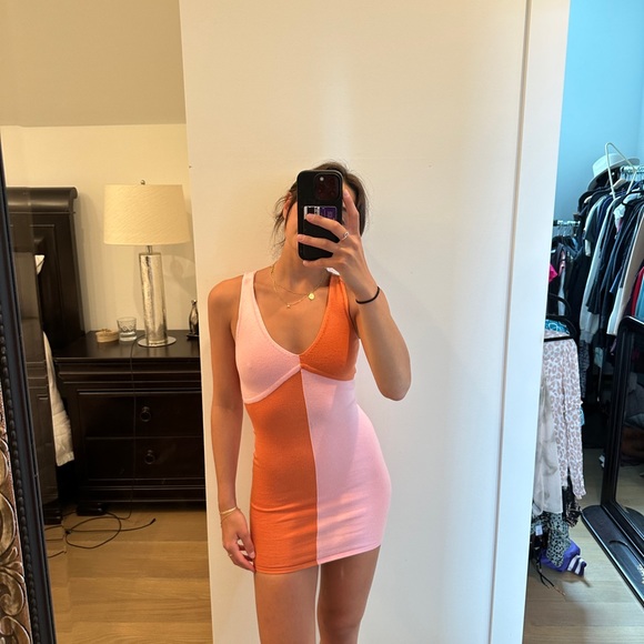 2 Princess Polly Dresses - size 2 (black), XS/S (pink/orange) - Picture 4 of 6